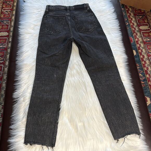 Abercrombie Black Ultra High Rise Side Zipper Mom Jeans - Picture 8 of 8